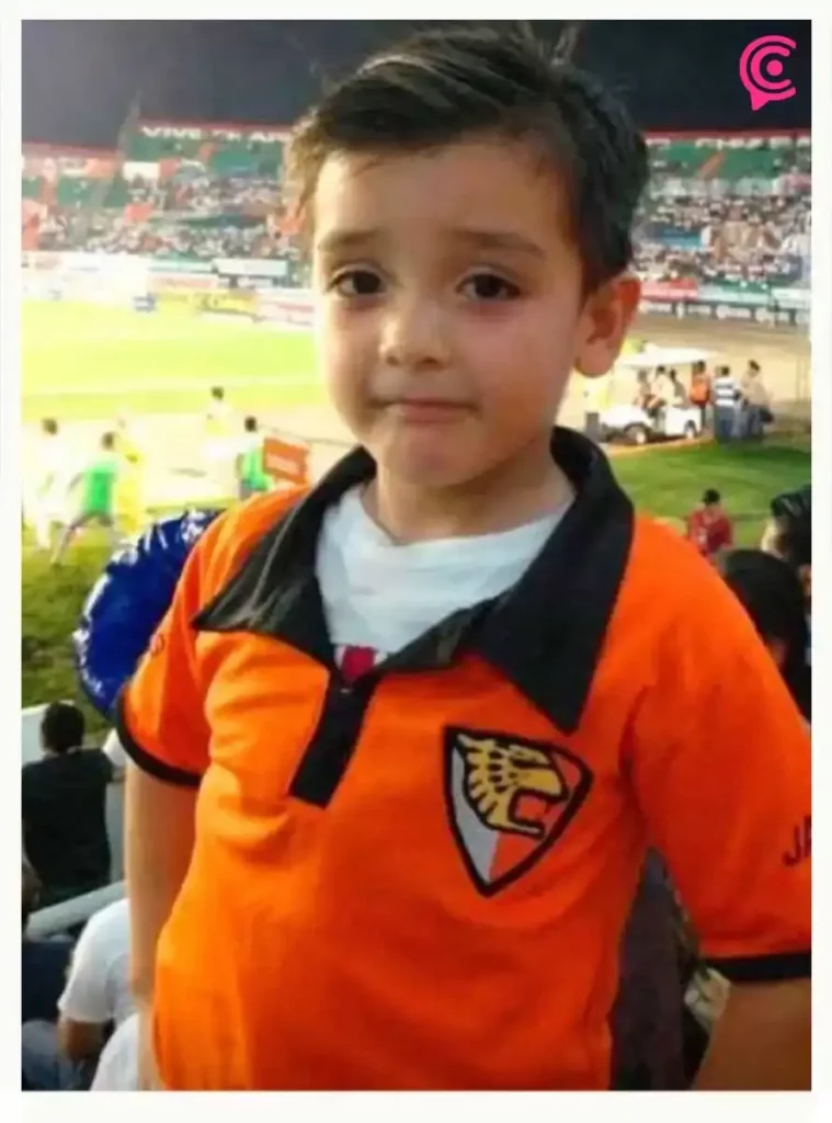 Surgen imágenes de Gilberto Mora con playeras de clubes de la Liga MX