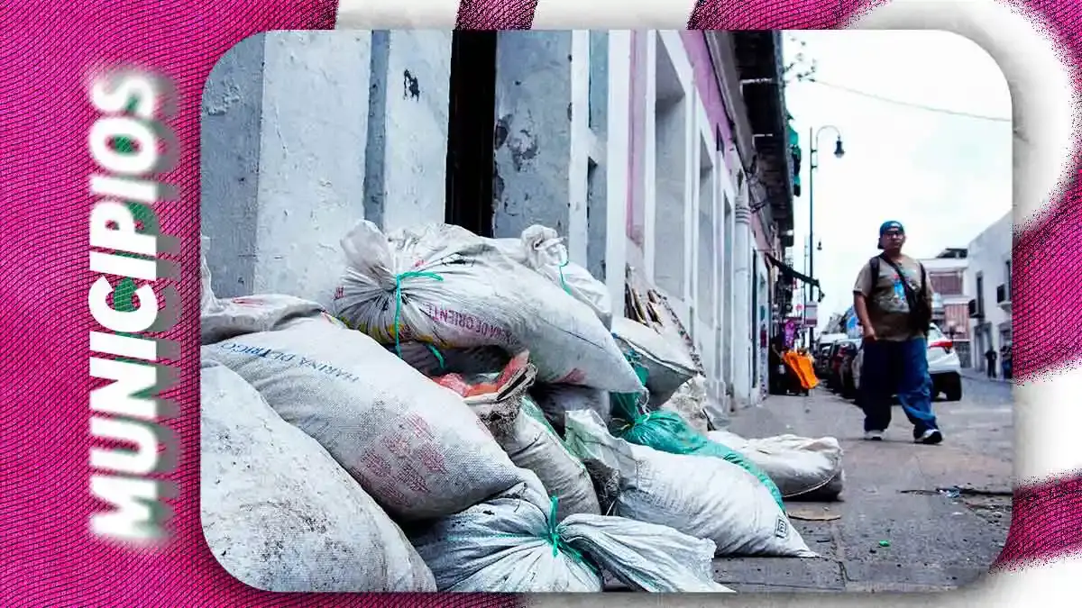 Negocios de la 2 Oriente colocan barricadas por miedo a inundaciones en Puebla