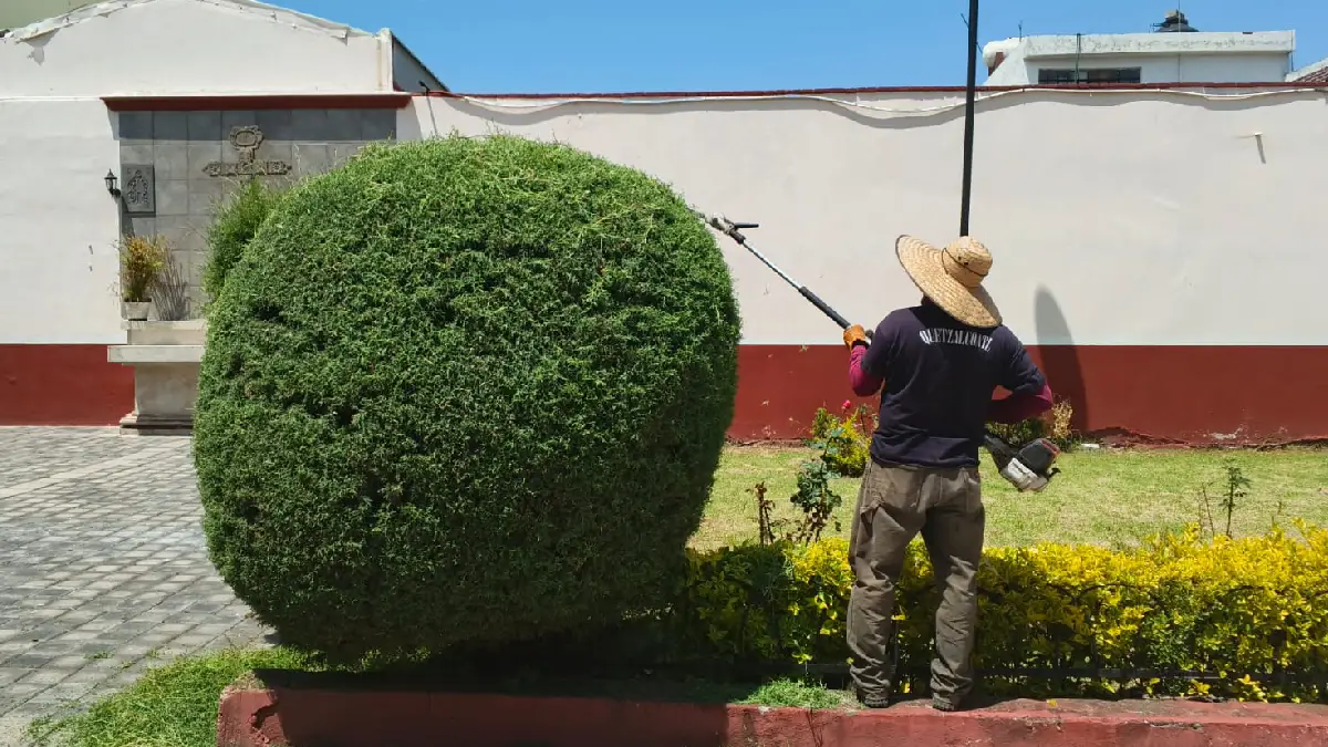 Refuerza Tonantzin Fernández acciones de servicios públicos para mejorar la imagen urbana de San Pedro Cholula