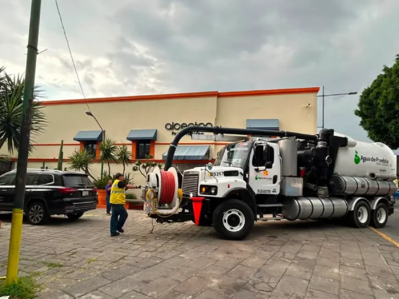 Gobierno de Pepe Chedraui mantiene atención permanente a zonas afectadas por lluvias en el Centro Histórico