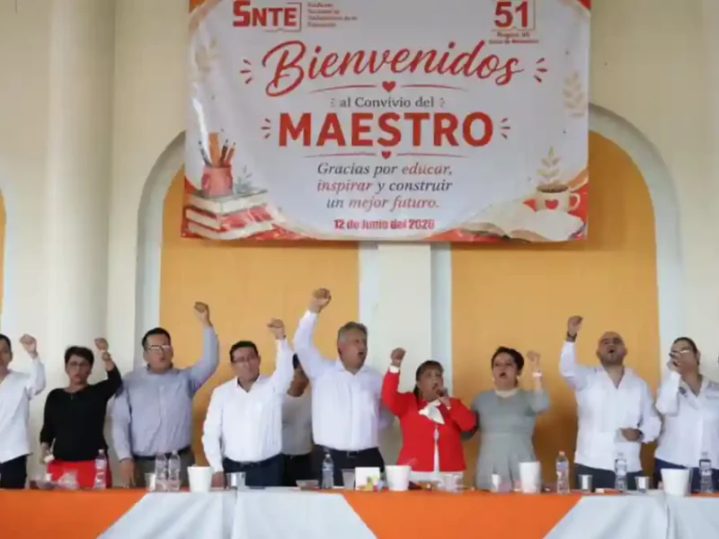 Reconoce diputado Pável Gaspar labor de maestras y maestros de la Mixteca Poblana
