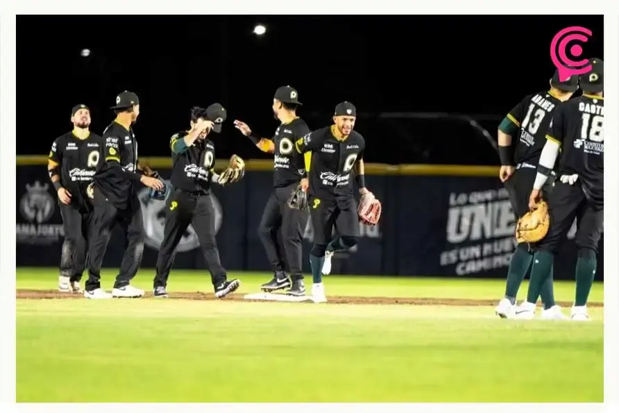 Pericos de Puebla apalea 9-3 a Bravos de León con joya de Cristhian Adames