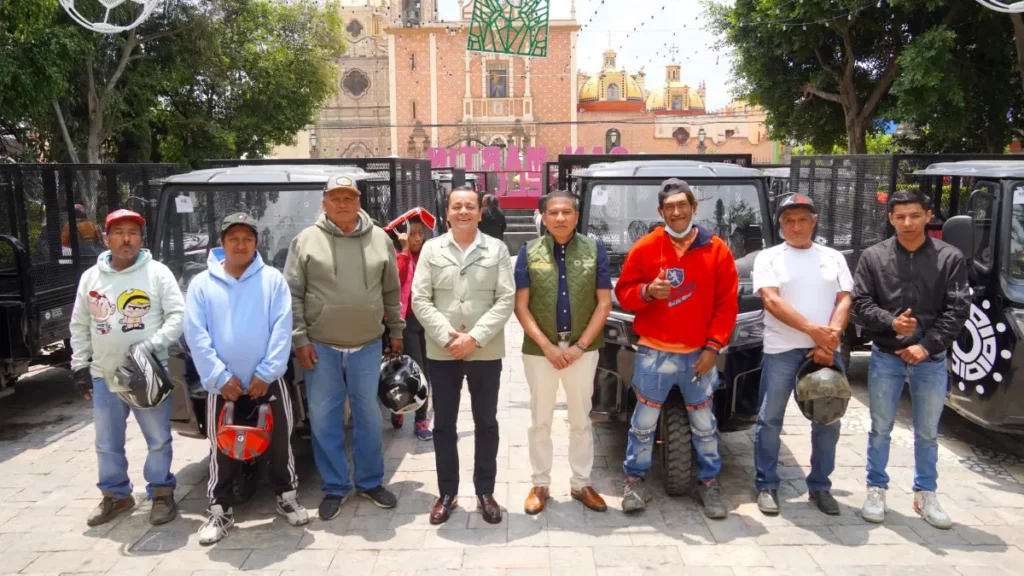 Gobierno de Texmelucan realiza entrega histórica de 50 motocarros para la reorientación de seres sintientes