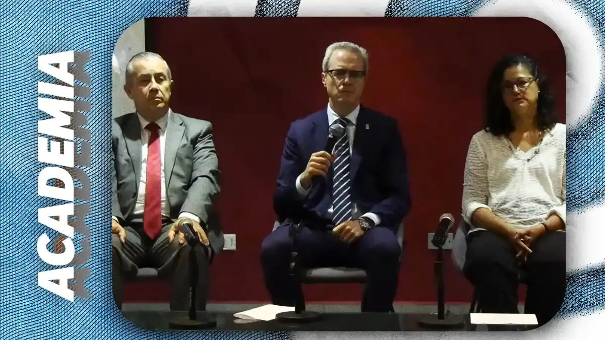 Upaep logra acreditación similar a Stanford y UCLA; rector asegura falta de madurez de infancias trans