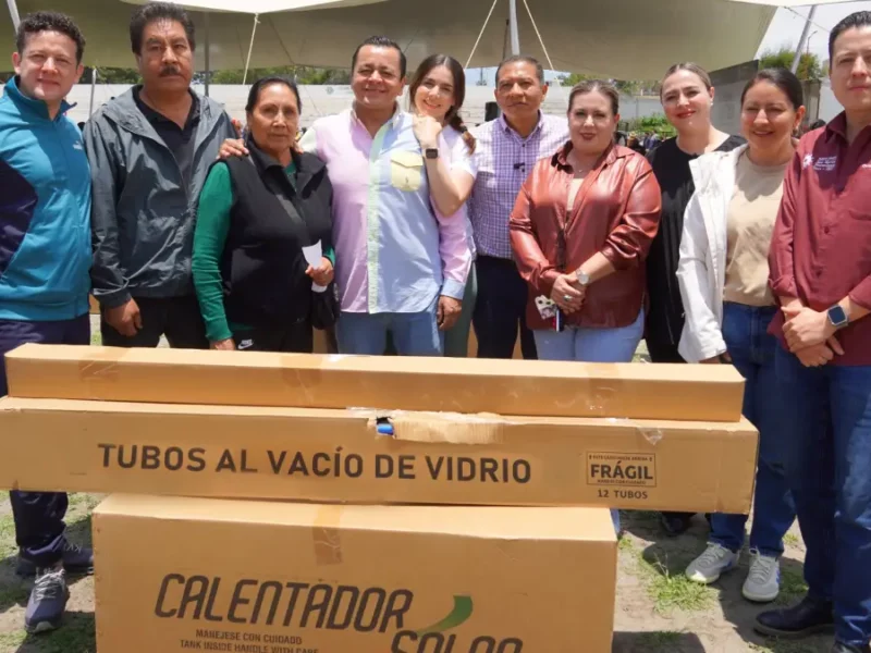 Bienestar y sustentabilidad: Gobierno de Texmelucan entrega 120 calentadores solares a familias del municipio