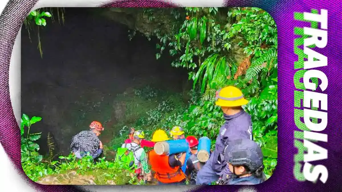 Rescatistas prevén hasta 21 horas para recuperar cada cuerpo en la gruta de Cuetzalan