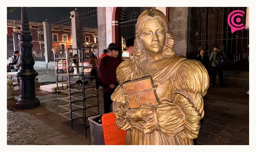 Denuncian abandono y vandalismo de estatuas del corredor 5 de Mayo