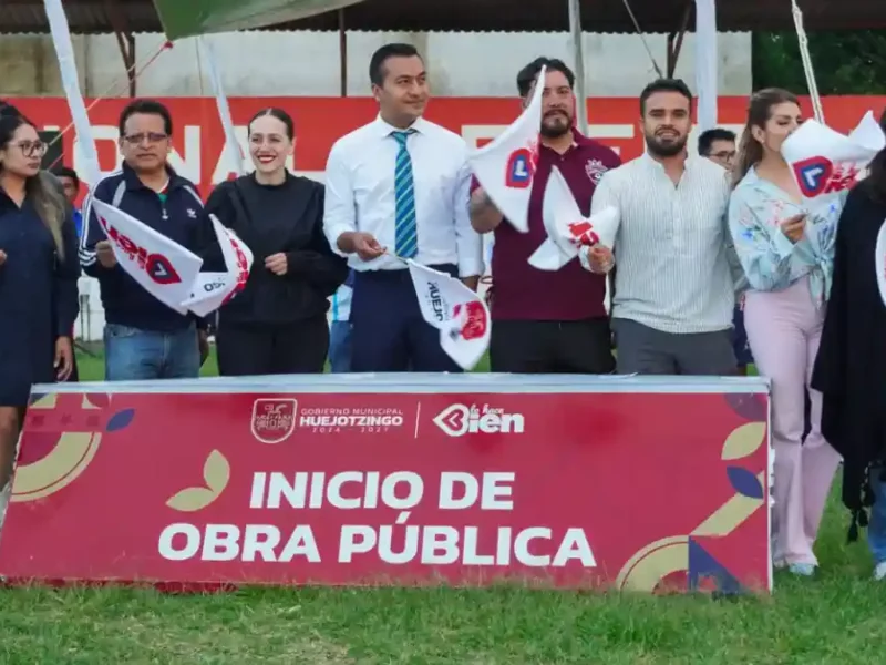 Huejotzingo tendrá cancha de fútbol de primer nivel: Roberto Solís da el banderazo de inicio en la unidad deportiva "Campo Santo"