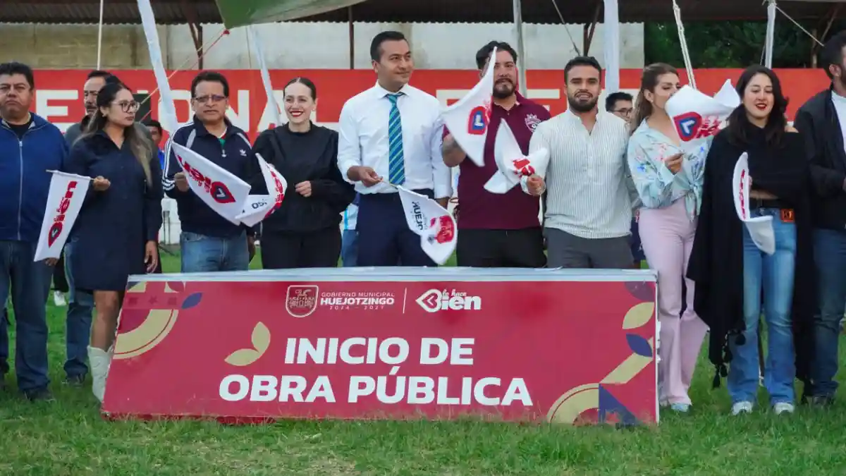 Huejotzingo tendrá cancha de fútbol de primer nivel: Roberto Solís da el banderazo de inicio en la unidad deportiva "Campo Santo"