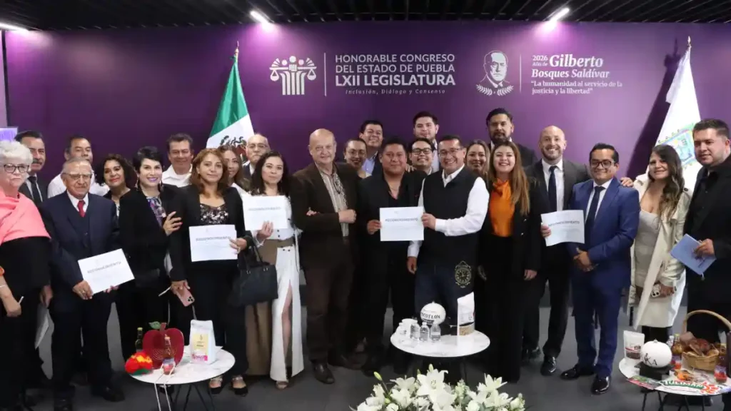Congreso del Estado reconoce a Guías de Turistas que cumplieron con la certificación NOM-08