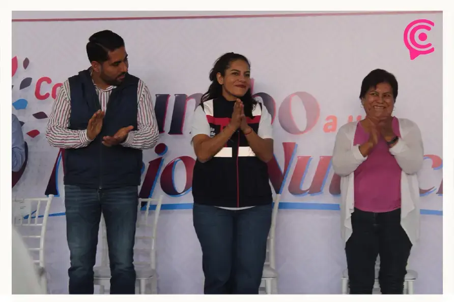 Lupita Cuautle entrega más de 400 despensas; beneficiarán a más de mil pobladores de Cholula