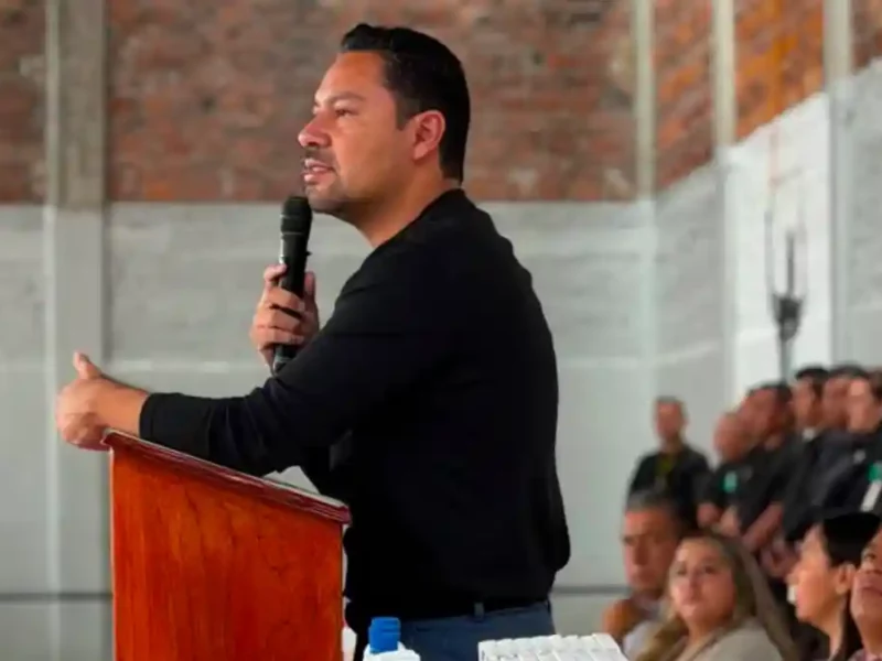 Andrés Villegas dona su sueldo para comprar medicamentos para el Centro Penitenciario de Tecamachalco