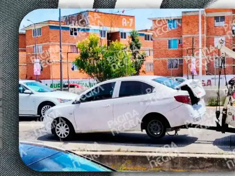 Detienen a banda de falsos vendedores de autos tras persecución y balacera en Puebla