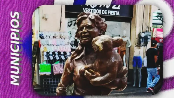 Mutilan escultura de Amy Camacho en el Centro Histórico de Puebla; roban el águila