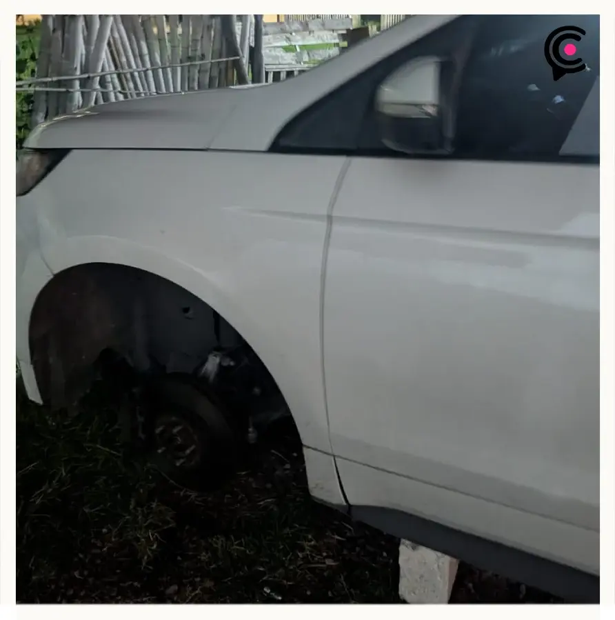 Denuncian robo de llantas en estacionamiento de gimnasio en Cholula; negocio niega apoyo al dueño