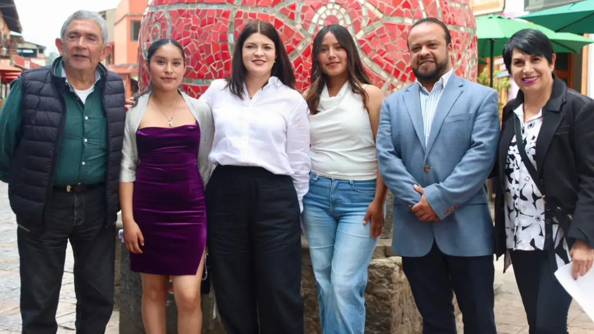 Presenta Bety Sánchez cartelera de las fiestas patronales y festividades de julio en Zacatlán