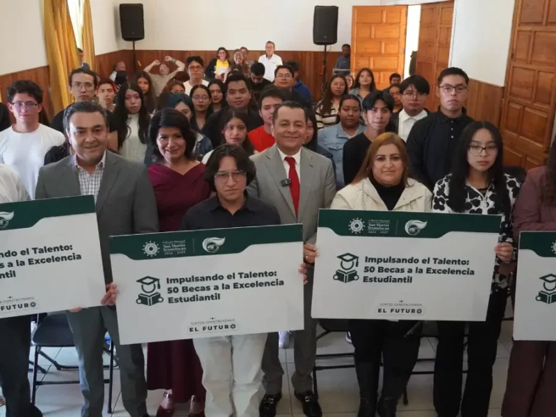 Gobierno de Juan Manuel Alonso fortalece la educación de texmeluquenses: entrega 50 nuevas becas a estudiantes de la UTH