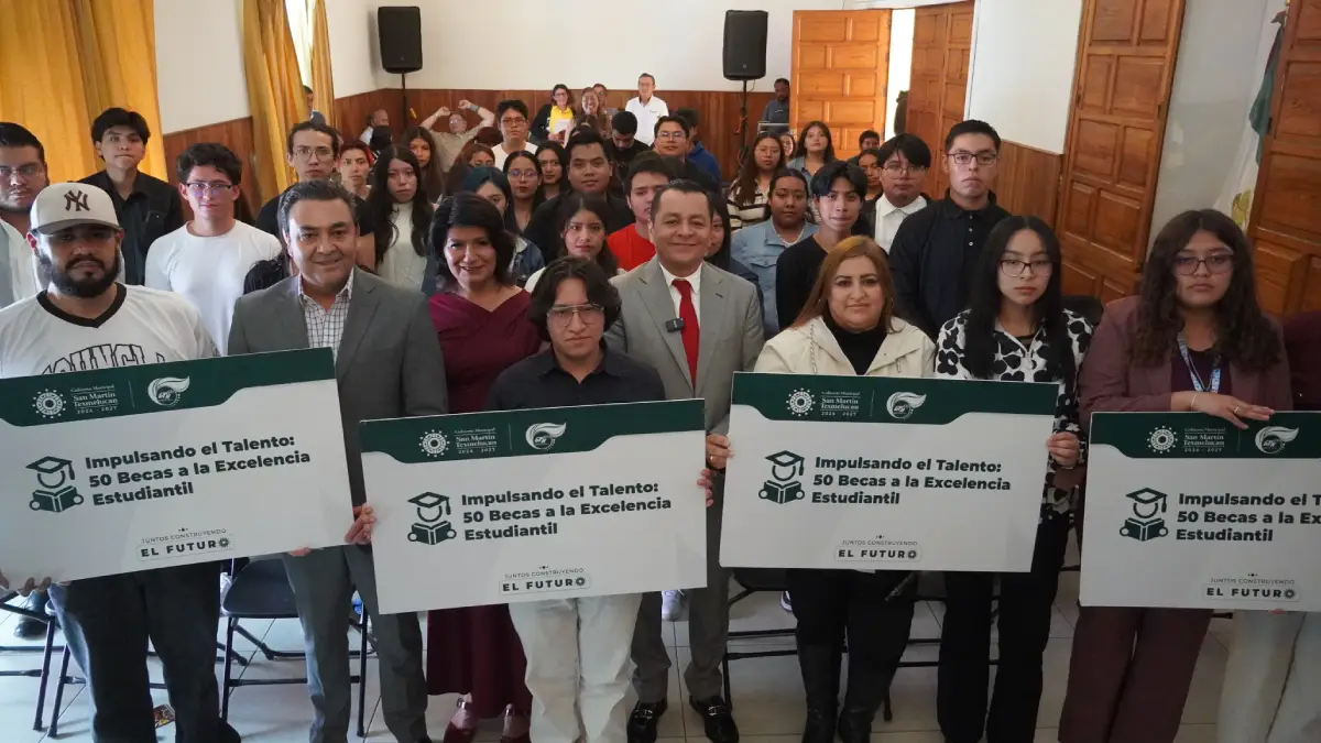 Gobierno de Juan Manuel Alonso fortalece la educación de texmeluquenses: entrega 50 nuevas becas a estudiantes de la UTH