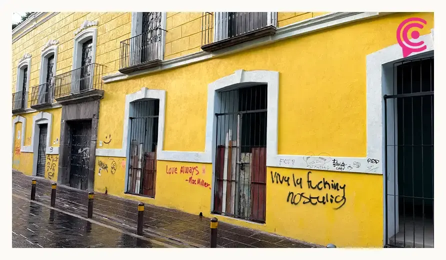 Comerciantes denuncian deterioro y competencia desleal en La Plazuela de los Sapos; exigen intervención municipal