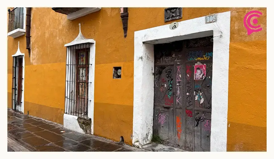 Comerciantes denuncian deterioro y competencia desleal en La Plazuela de los Sapos; exigen intervención municipal