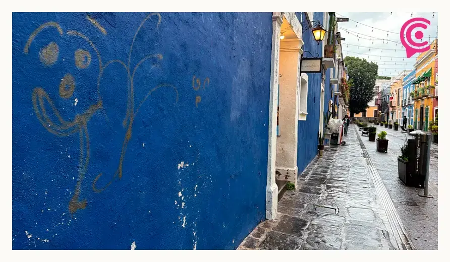 Comerciantes denuncian deterioro y competencia desleal en La Plazuela de los Sapos; exigen intervención municipal