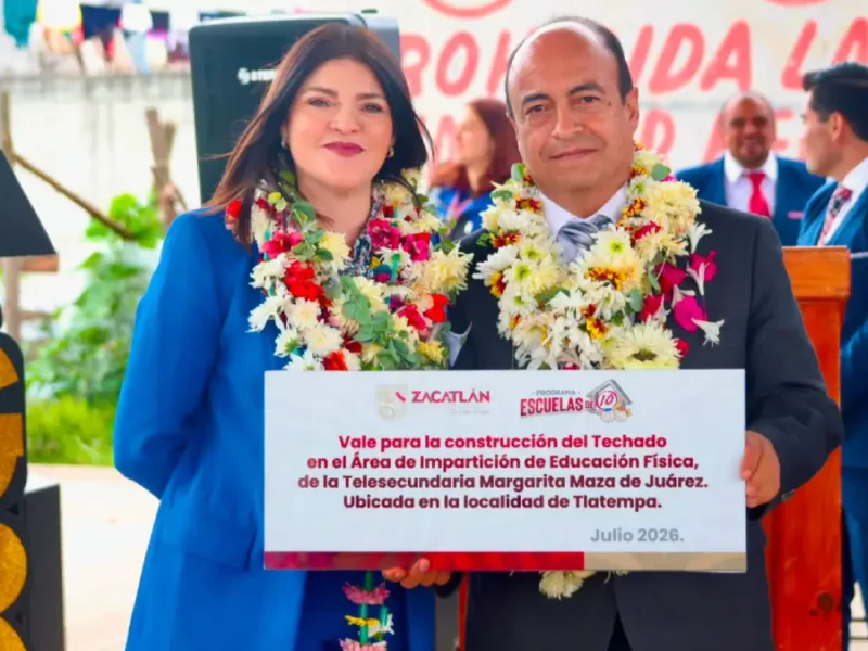 EscuelasDe10: Bety Sánchez anuncia la construcción de techado en Telesecundaria de Tlatempa