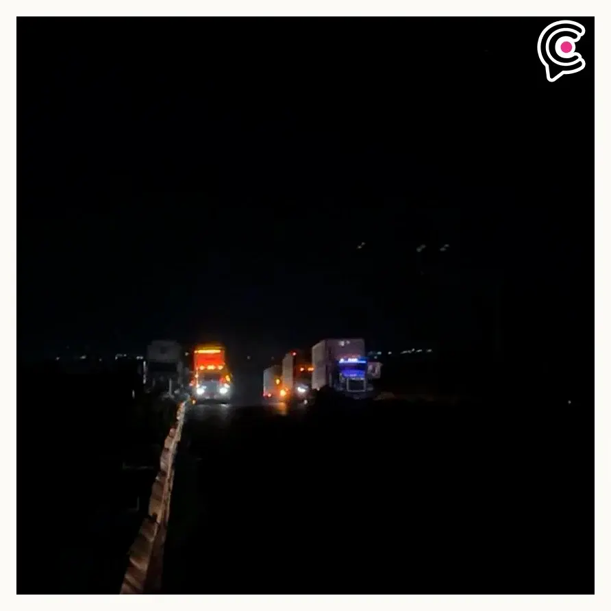 Volcadura de pipa de combustible paraliza la súper carretera Cuacnopalan-Oaxaca