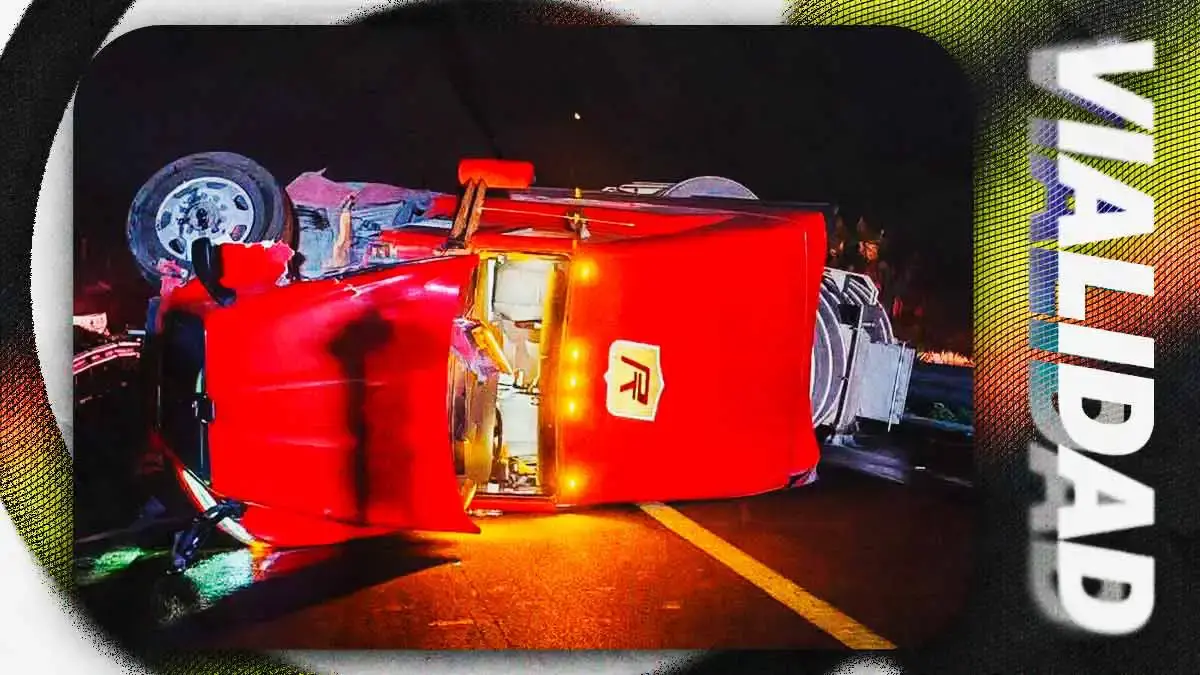 Volcadura de pipa de combustible paraliza la súper carretera Cuacnopalan-Oaxaca