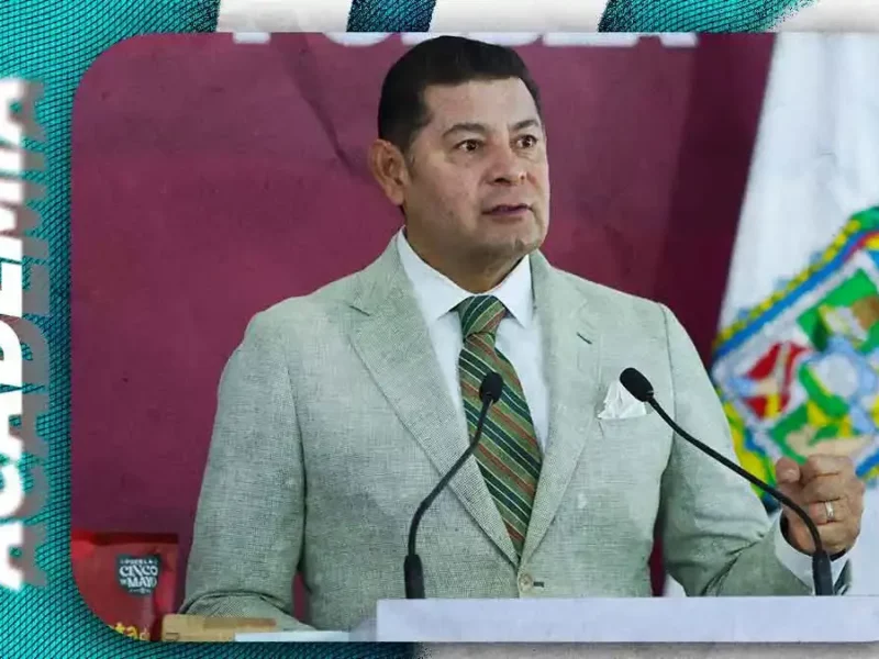 "Hay espacios y maestros suficientes": Alejandro Armenta pide cero rechazados en la BUAP
