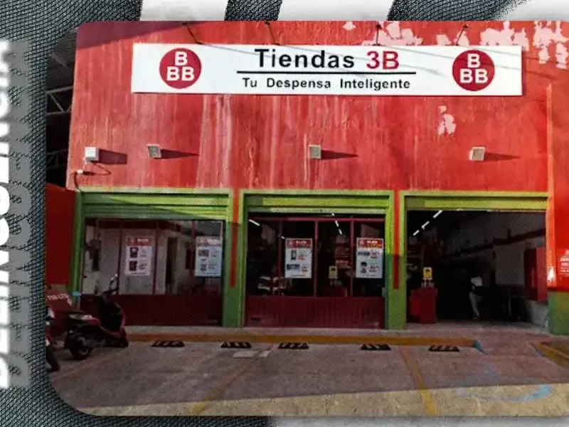 Matan hombre a balazos frente a Tienda 3B en Zacatlán, Puebla; víctima sin identificar