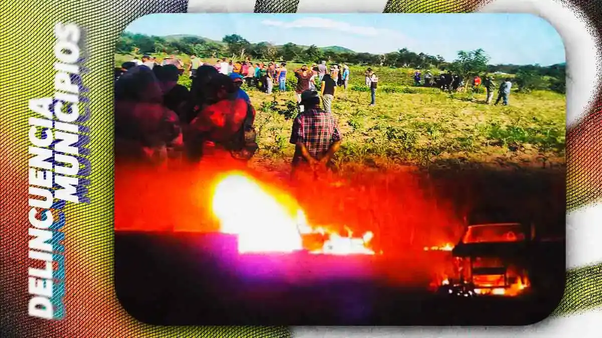 Policía Estatal frustra linchamiento en Huaquechula; en protesta vecinos queman tres patrullas