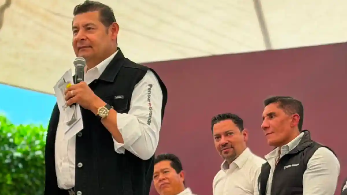 Armenta termina con el “mercado Ayocuan”, será la Universidad de la Salud en Tecamachalco: Villegas