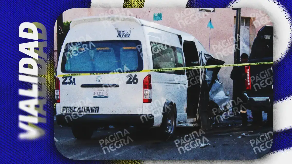 Choque entre patrulla de la Policía Estatal y Ruta 23A deja dos pasajeros hospitalizados en Puebla
